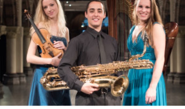 Trio42 treedt op in de Lucaskerk.