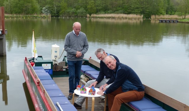 Ondertekening sponsorcontract IVN-ABZ Seeds.