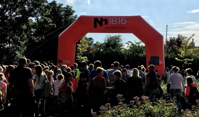 Nh1816 Verzekeringen is ook dit jaar weer hoofdsponsor van de Wandelvierdaagse en de Sportweek in Langedijk.