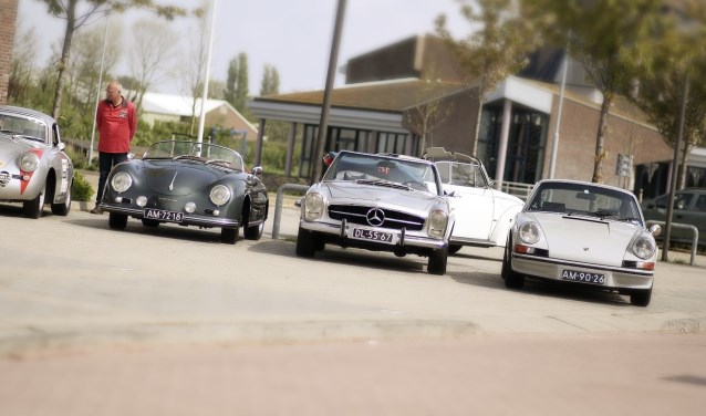 Op Koningsdag rijden de mooiste oldtimers en youngtimers mee met de Langedijker Oldtimerrit.
