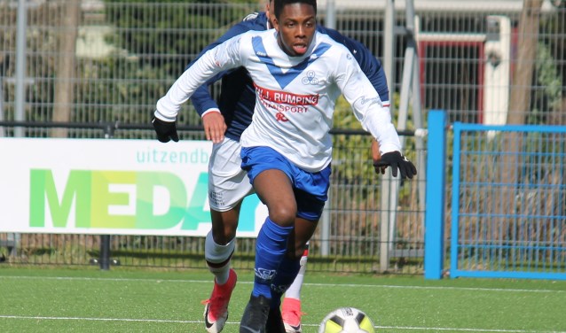 Ritchie Owusu wordt matchwinner tegen De Bataven.