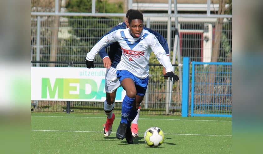 Ritchie Owusu wordt matchwinner tegen De Bataven.