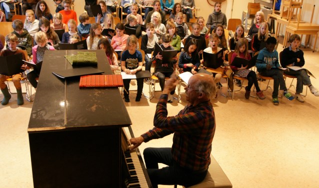 Onder leiding van Pieter-Jan Olthof voert Koorvereniging Bergen samen met het Begeleidingsorkest voor Noord-Holland de Matthäus Passion van J.S. Bach uit.