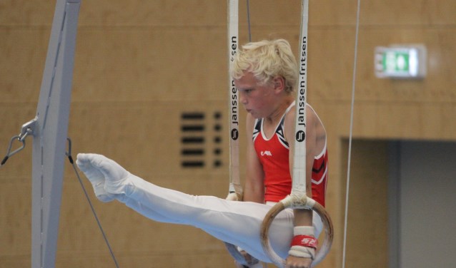 Foto: Tim van Utteren werd ruim eerste op de zeskamp.