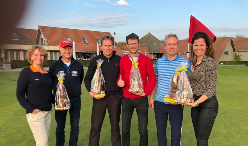 De golfers die in de prijzen zijn gevallen.