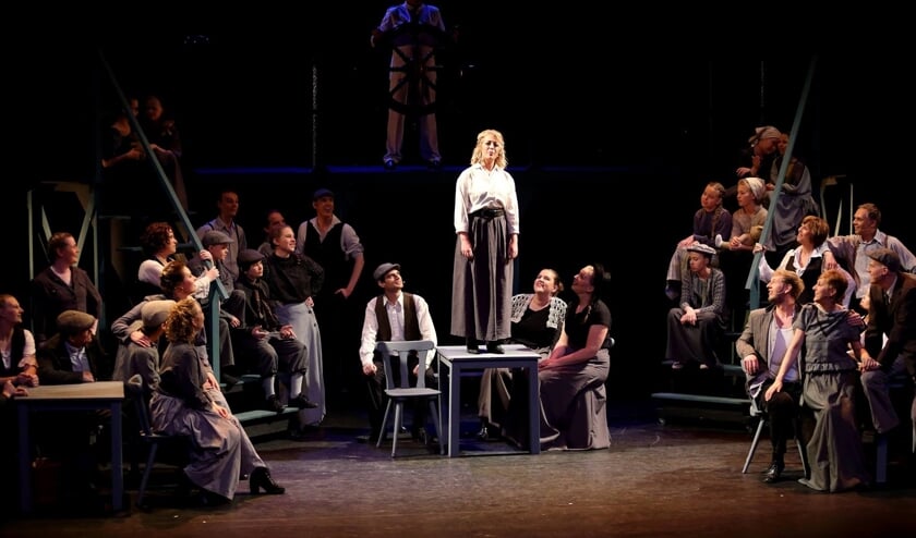 Vorig jaar speelde Brassica Musicals met veel succes de voorstelling 'Titanic'. Het Heerhugowaardse gezelschap ontving hiervoor een nominatie voor de Amateur Musical Award voor beste musical.