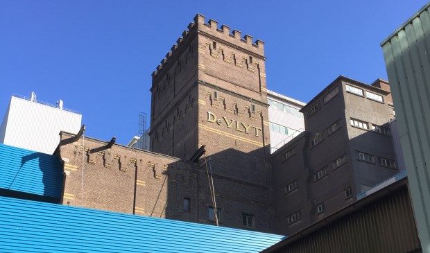 Een van de oude fabriekenpanden bij Meneba in Wormerveer.