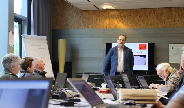 Vrijdag 12 april werd het startschot gegeven voor het project 'Compareerden voor mij'.