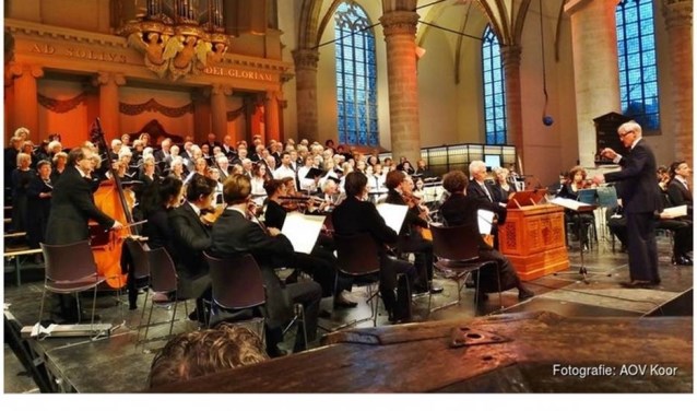 Alkmaarse Oratorium Vereniging geeft concert in Grote Kerk.