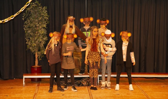 De kinderen van 't Skitteljacht brachten de voorstelling 'Mowgli'.
