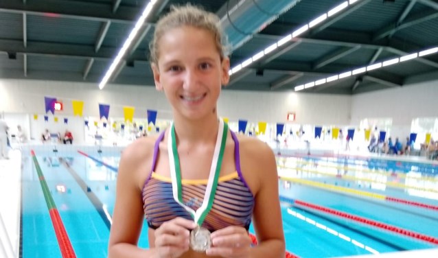 Samen met nog drie zwemsters uit Alkmaar is Djanilla geselecteerd om mee te doen aan de prestigieuze International Children Games in Rusland.