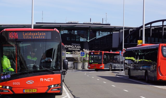 Kinderen reizen voor een klein bedrag.