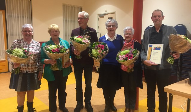 De jubilerende leden van het Driebankoor