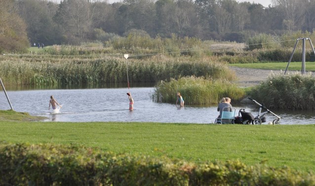 Heerlijk buiten zwemmen kan weer!