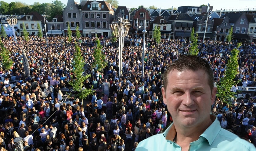 De Purmerendse zanger trad al eerder voor een bomvolle Koemarkt op.