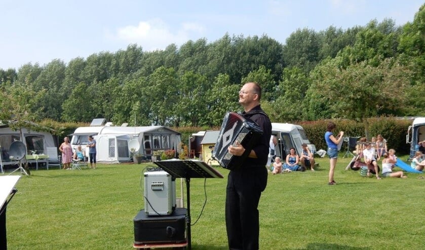 Sjaak op de camping.