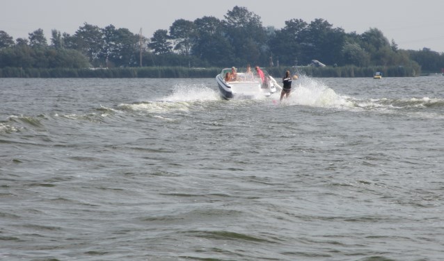 Razendsnel over het Alkmaardermeer.
