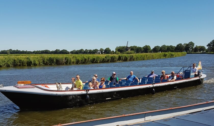 De Broekervaart vaart gratis heen en weer tussen Heerhugowaard en Broek op Langedijk.