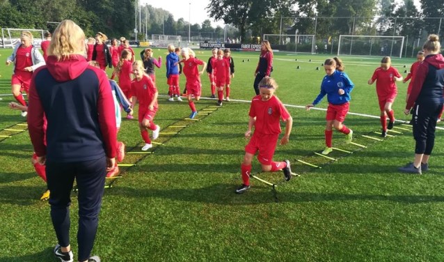 Voetbalplezier vormt het belangrijkste uitgangspunt van de Soccer Camps.