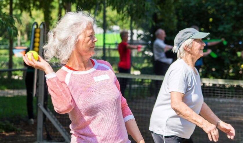De activiteit is voor iedereen geschikt. De eerste keer trainen is gratis.