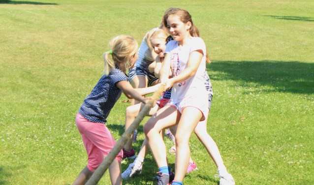 Er zijn voor kinderen diverse buitensportactiviteiten.