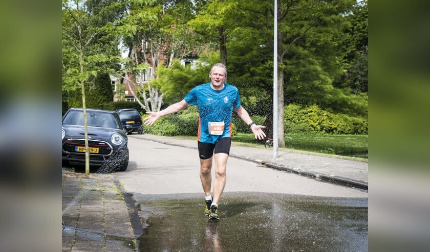 Extra water voor de deelnemers is meer dan welkom.