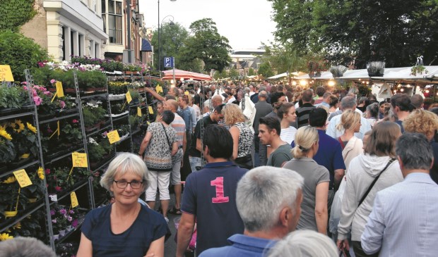 De Luilakmarkt is altijd razend populair.