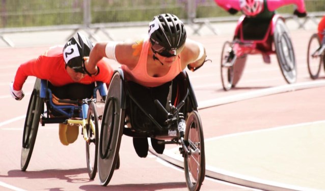 Nikita Den Boer in actie.