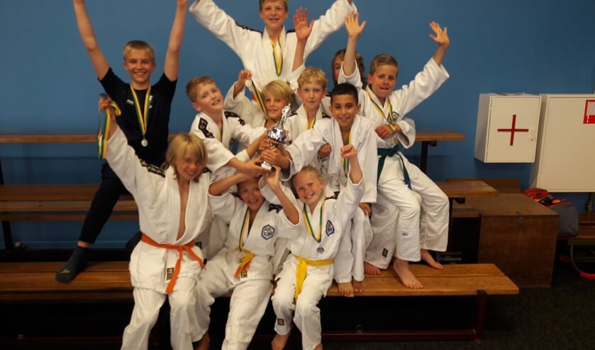 het kampioensteam van de regiocompetitie.