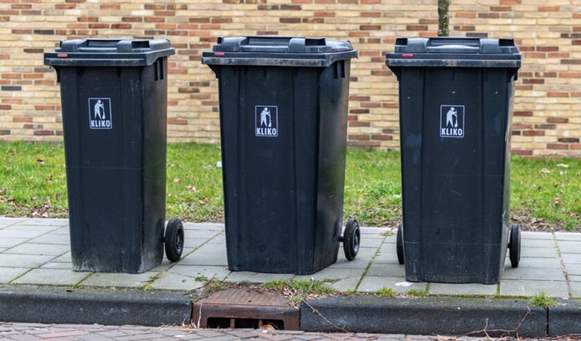 Het zou eindigen per 1 juli, maar de schoonmaakservice voor afvalcontainers blijft voorlopig.