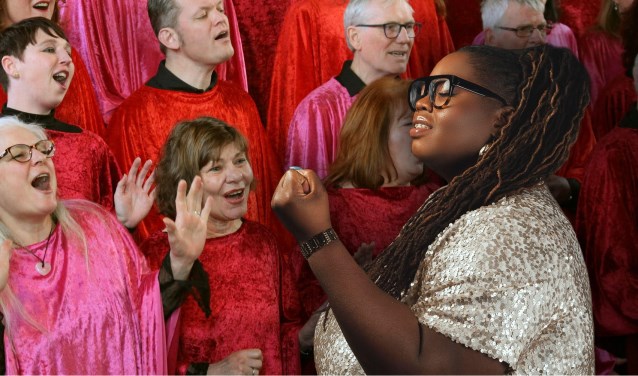 Samen met UpTight en jonge zangeressen van muziekschool Boudijn brengt Shirm de grootste hits van Aretha Franklin ten gehore.