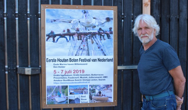 Organisator Bert van Baar voor de Scheepstimmerwerf.