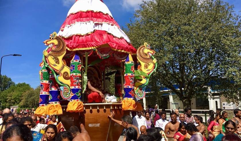 Het Hindoestaans festival is een kleurrijke happening.