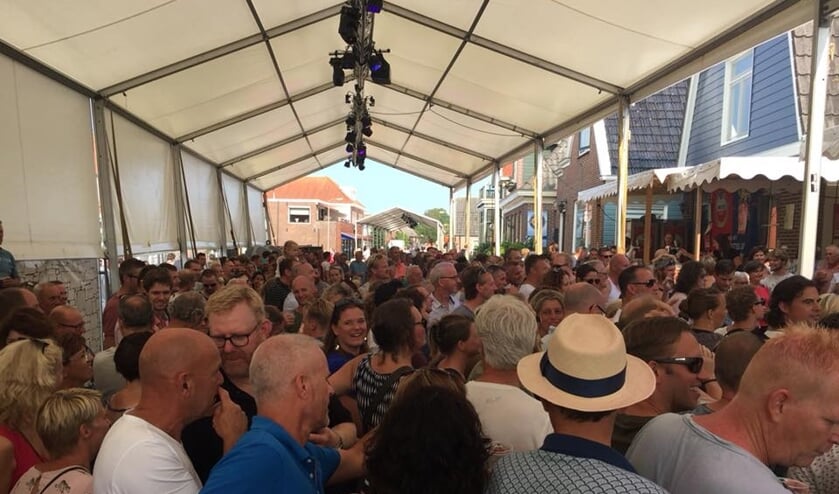 Mensen uit de hele regio willen de Wervershoofse kermis meemaken.