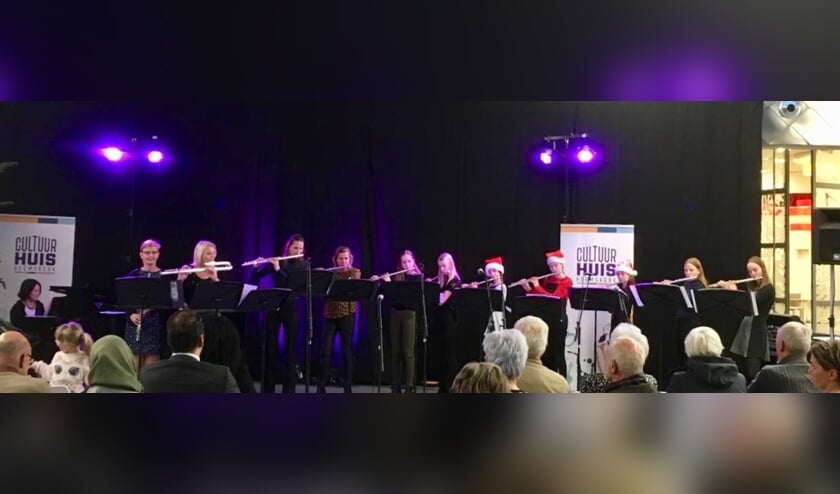 Dwarsfluitgroep Cultuurhuis Heemskerk olv Liesbeth van der Blom.