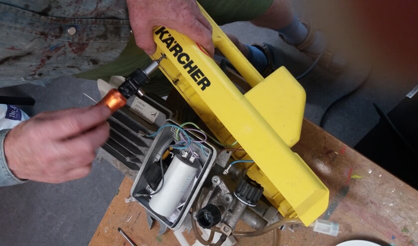 Op 20 juli gaan vrijwilligers van het Repair Café Beverwijk weer aan de slag.