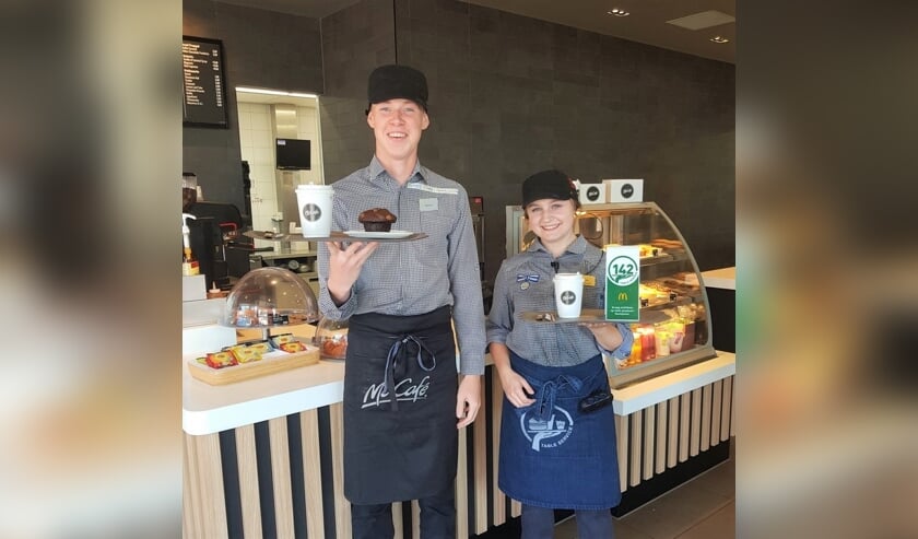 McDonald's Alkmaar West start met persoonlijke bediening aan tafel.