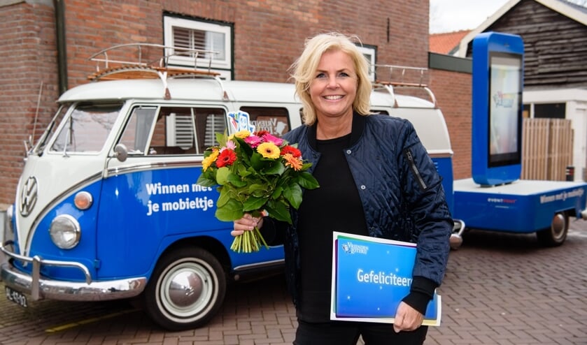 VriendenLoterij-ambassadeur Irene Moor was op bezoek in Schoorl.