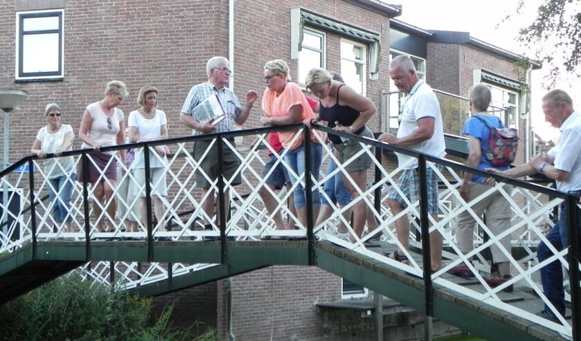 Het blijft het iedere keer weer verrassend hoe de gidsen heel veel wetenswaardigheden aan de deelnemers kunnen overdragen.