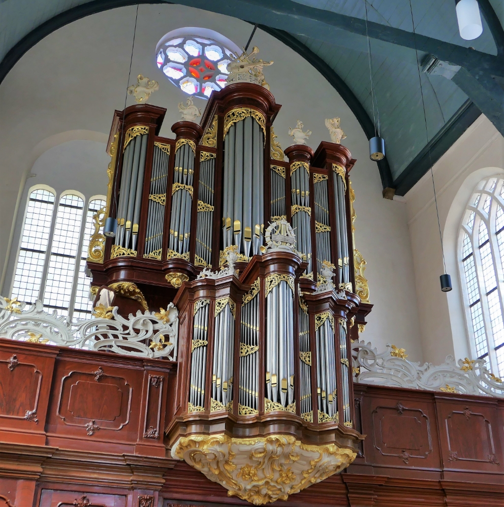 <p>Het orgel in de Oosterkerk in Hoorn</p>