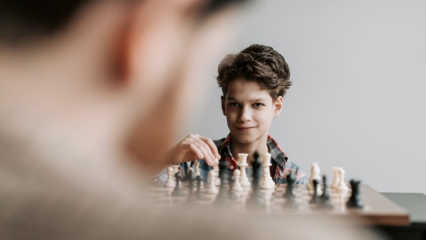 <p>Om mee te doen aan het Westlands Schoolschaakfestival in Naaldwijk, hoef je niet eens te kunnen schaken.</p>