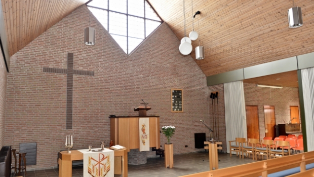 <p>Op 2 januari 1983 vond de instituering van de Hervormde gemeente te Poeldijk plaats, waarbij de eerste kerkenraad werd bevestigd.</p>