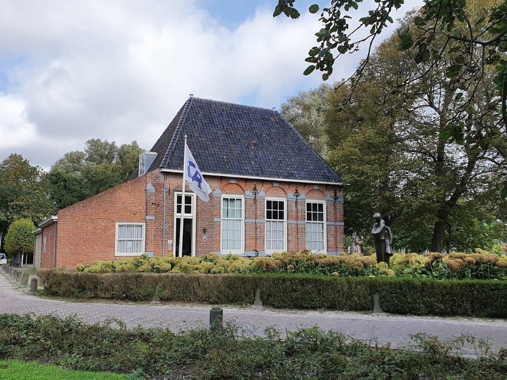 <p>Op Tweede Pinksterdag kun je tussen 10.00 en 16.00 gratis een bezoekje brengen aan het Hof van Wateringen, met ook de Hofboerderij.</p>
