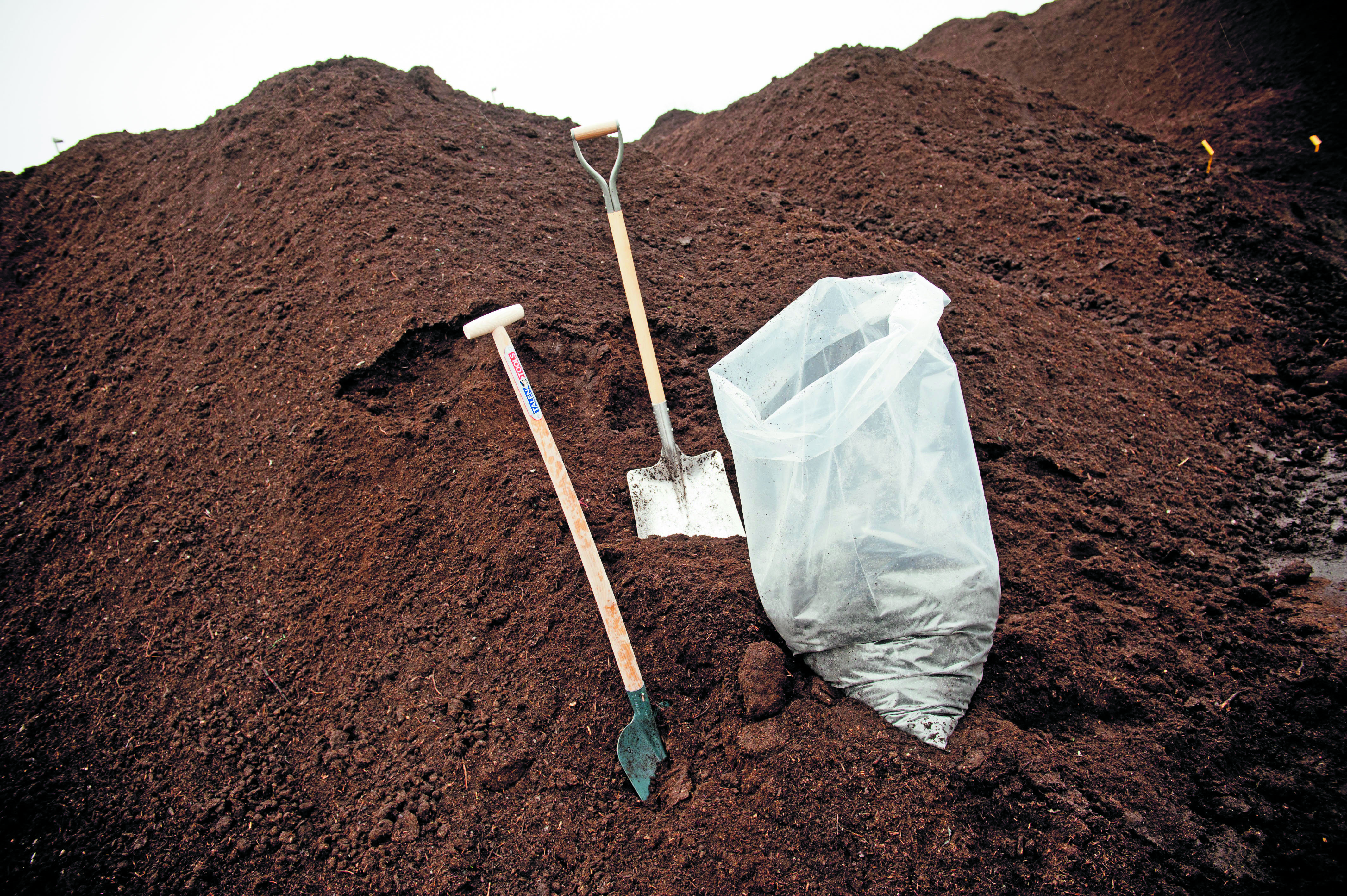 Compost nodig? Schep 17 maart gratis compost bij HVC in Middenmeer. (Foto: aangeleverd)