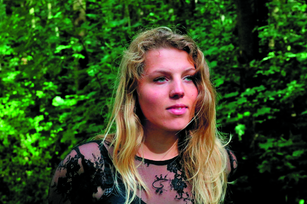 Sylvia: "Door me zo kwetsbaar op te stellen hoop ik een opening te creëren voor anderen om zich ook kwetsbaar op te stellen." (Foto: aangeleverd)