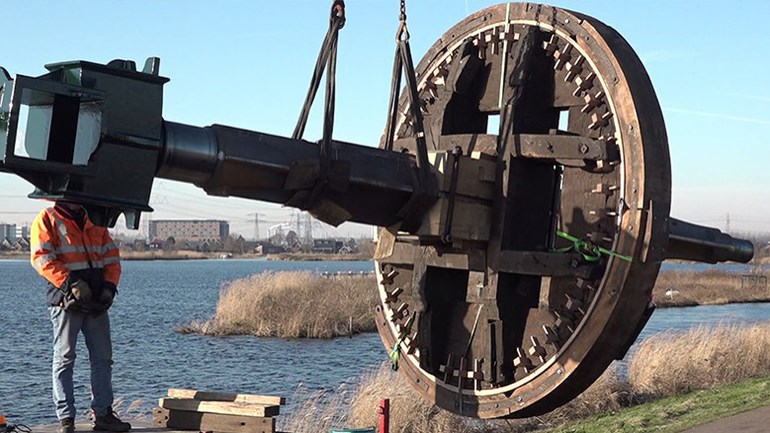 Het einde van de restauratie van de Twiskemolen is in zicht. (Foto: NH Nieuws)