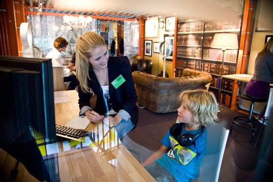 <p>Leren over ons zonnestelsel in NEMO</p>