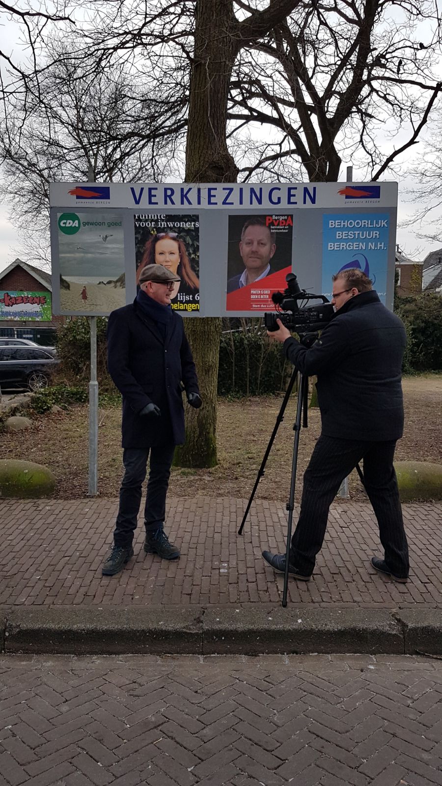 Presentator Ruud Bredewold en cameraman Nils Blom. (Foto: aangeleverd)