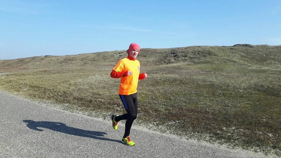 Sander Kunst liep de vijftig kilometer, van Den Helder naar Alkmaar, is een tijd van vijf uur en 58 minuten. (Foto: aangeleverd0.