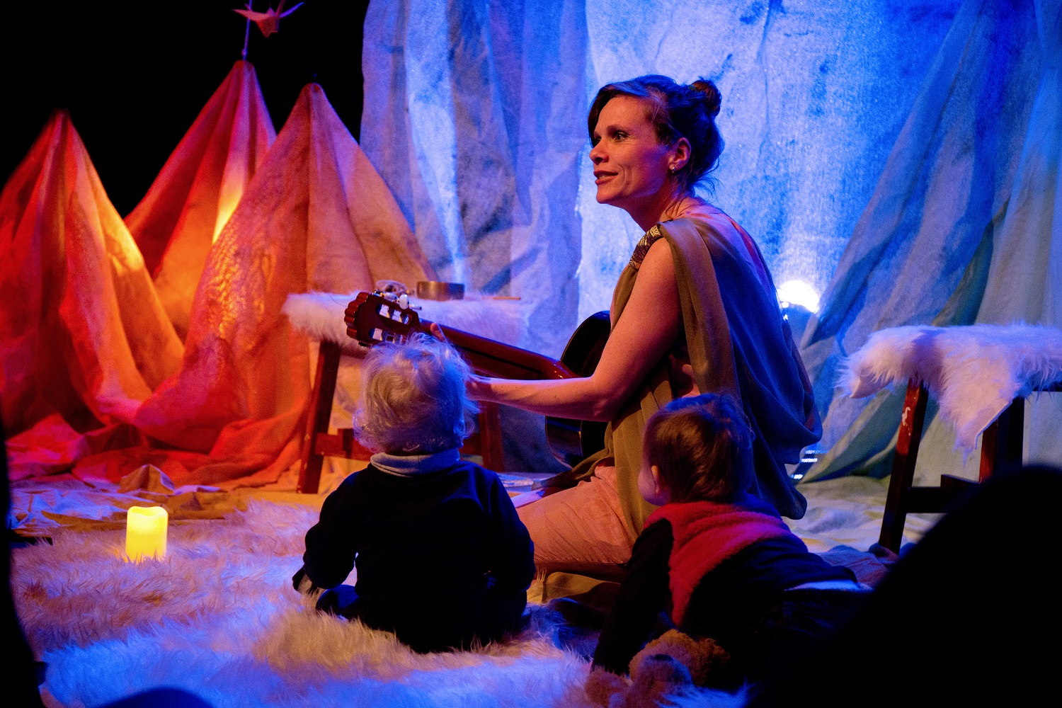 'Niki's babyconcert is het beste instrument om de allerkleinsten liefde mee in te blazen.' (Foto: Anne van Zantwijk)